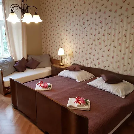Janackova - 1st Republic Guest house